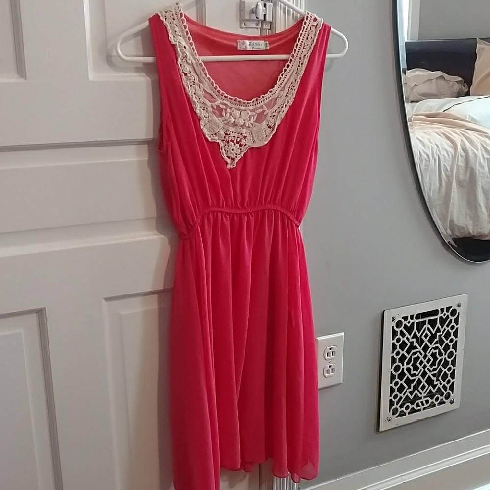 Coral dress with neck lace detail - Fits XS